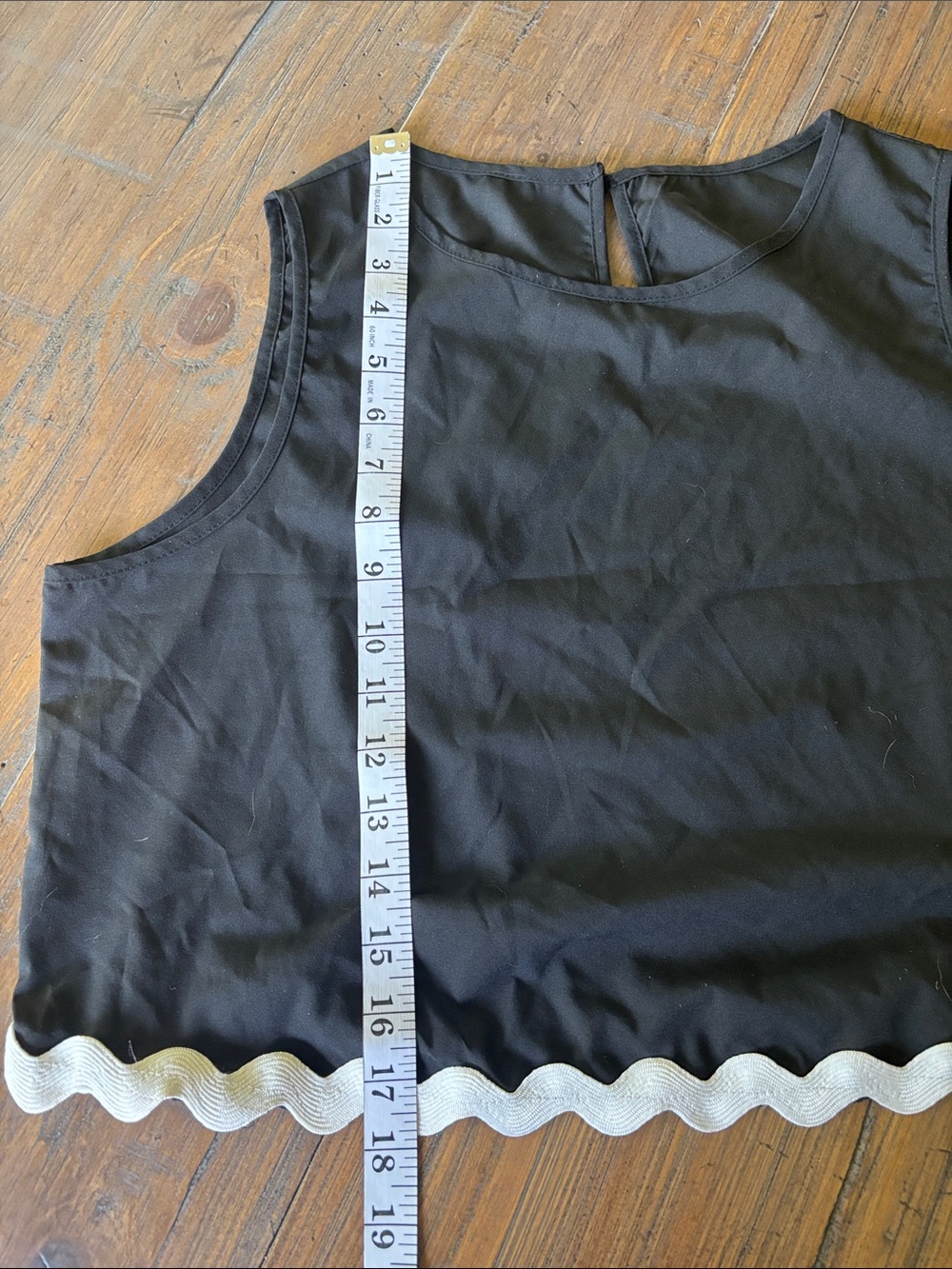 SHEIN size L black with white scalloped trim cropped tank and short set - Picture 12 of 12